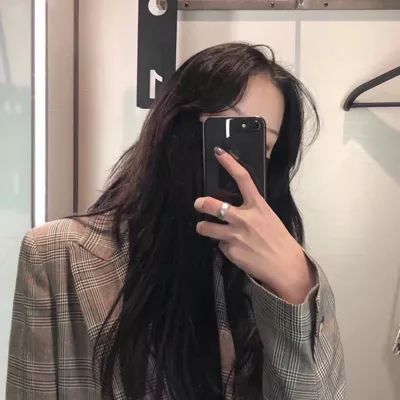 高考英语卷现恋爱脑与心脏年龄话题引热议